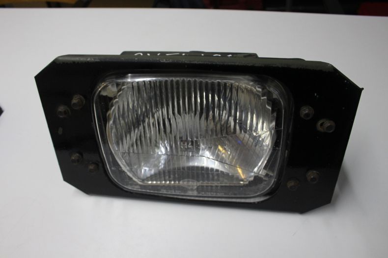 USED NEW STYLE SBU HEADLAMP KIT RH TRAFFIC