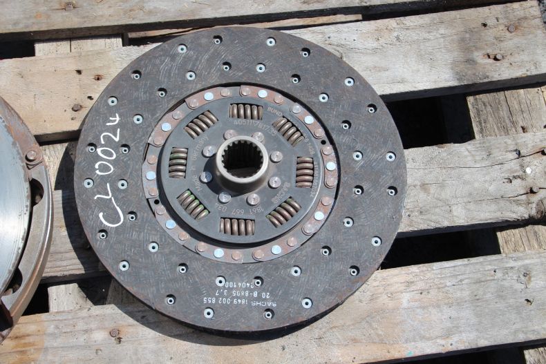 SINGLE CLUTCH 330MM U1300L USED LOW KMS