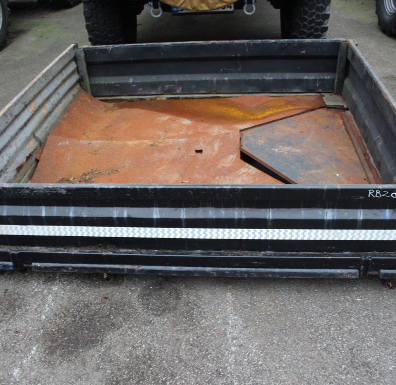 USED REAR BODY U900-1600 SWB