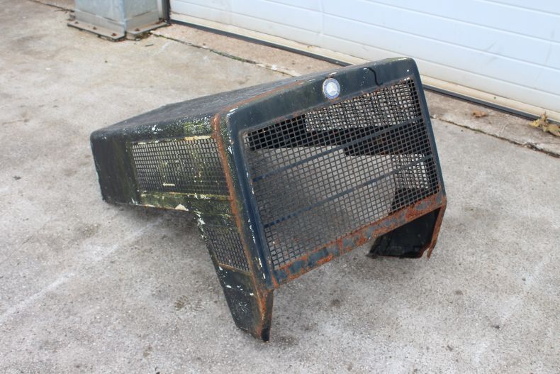 USED MB TRAC 440 800/900 BONNET & GRILLE