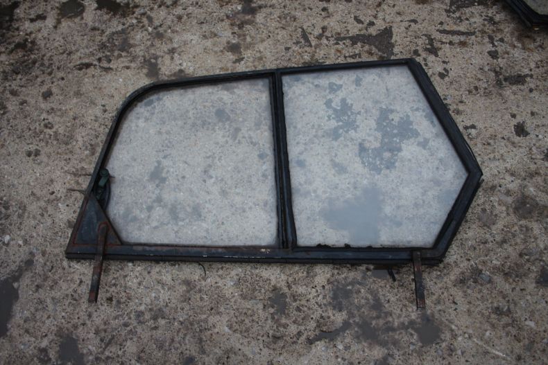 USED LEFT HAND DOOR TOP 406 416 SOFT TOP CAB