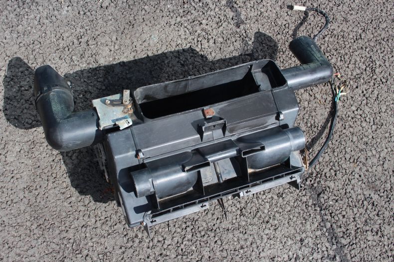 USED SQUARE CAB HEATER UNIT