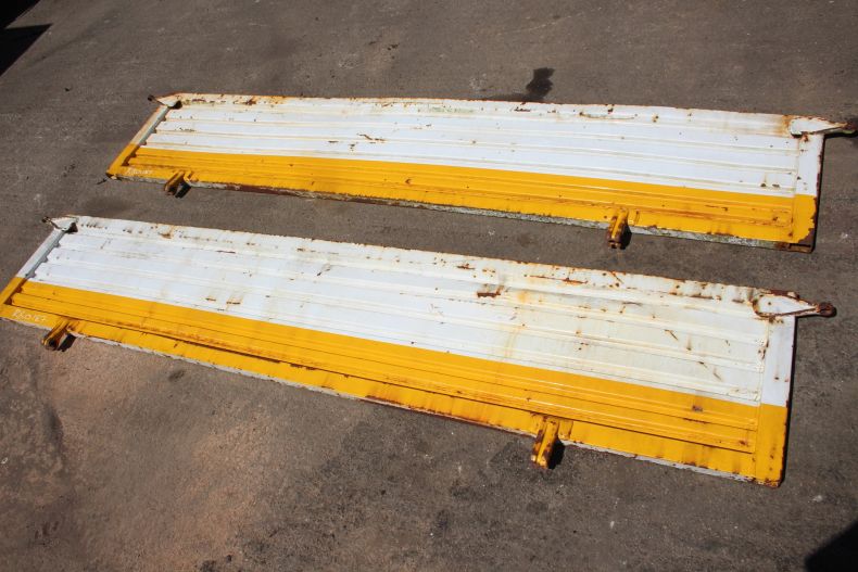 USED DROPSIDES FOR U425/437 U1300-2400