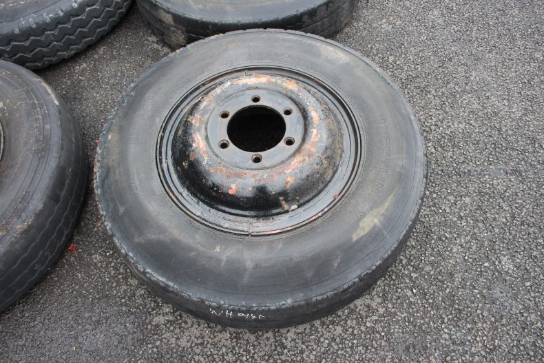 ROAD RAIL 9X20" USED 6 BOLT WHEEL RIMS