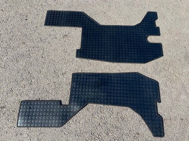 PAIR OF FLOORMATS TO SUIT U1300L & U3000/4000/5000