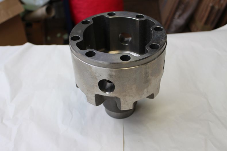 NEW OLD STOCK MERCEDES DIFF CASING