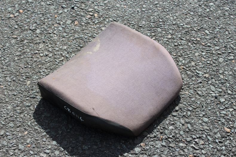 USED U900/1100 406/416 SEAT BACKREST