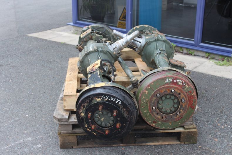 USED LOW KMS 406/416 DRUM BRAKE AXLES