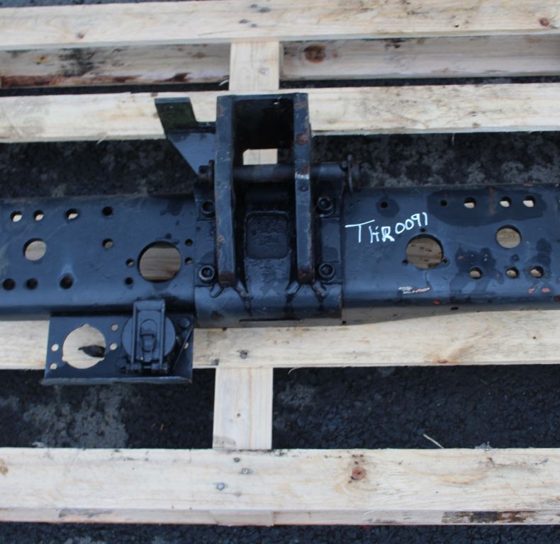 REAR CHASSIS MEMBER & TOP LINK BRACKET