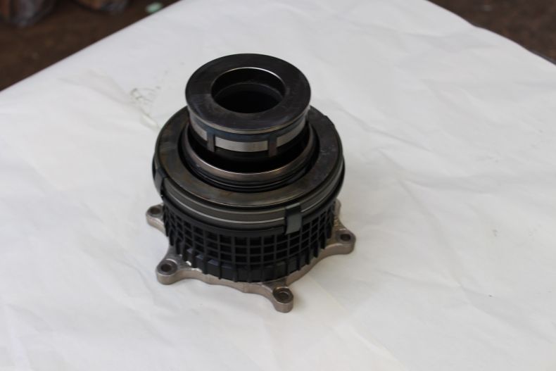 GENUINE MERCEDES RELEASE BEARING