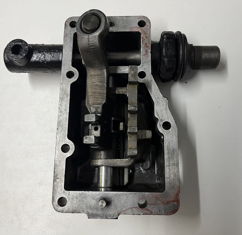 GEARBOX SHIFT COVER RECONDITIONED