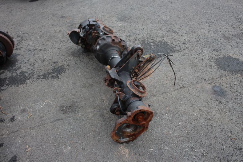 UGN U400 U500 REAR AXLE PARTS