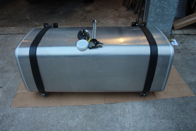 NEW 600L ALUMINIUM TRUCK DIESEL TANK