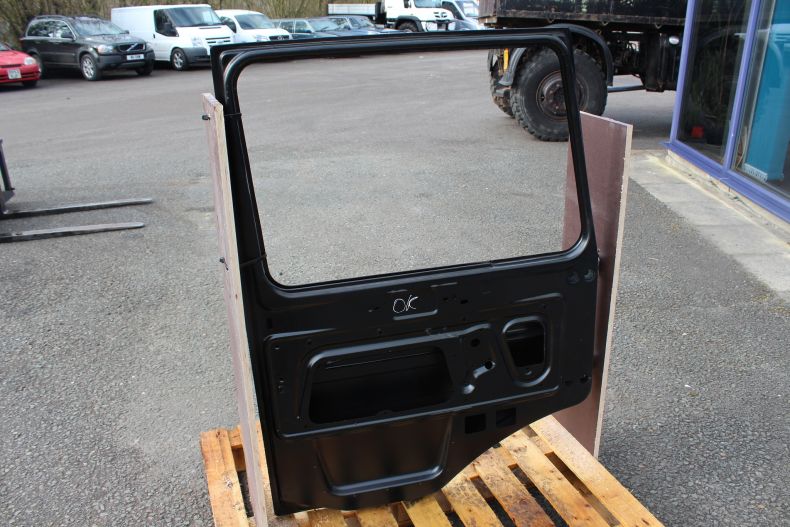 New doors to suit all square cab unimog models