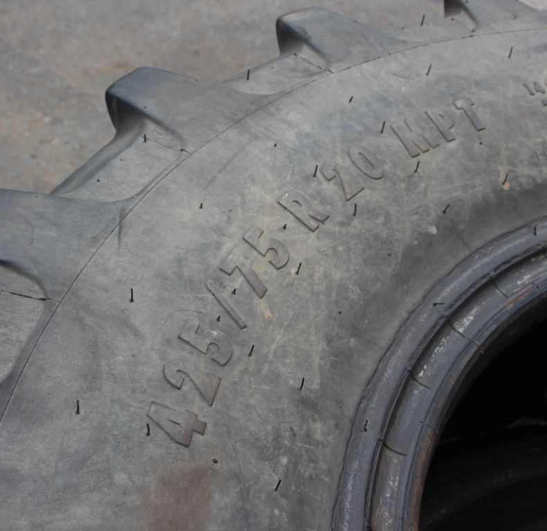 X2 USED CONTINENTAL 425/75R20 MPT TYRES