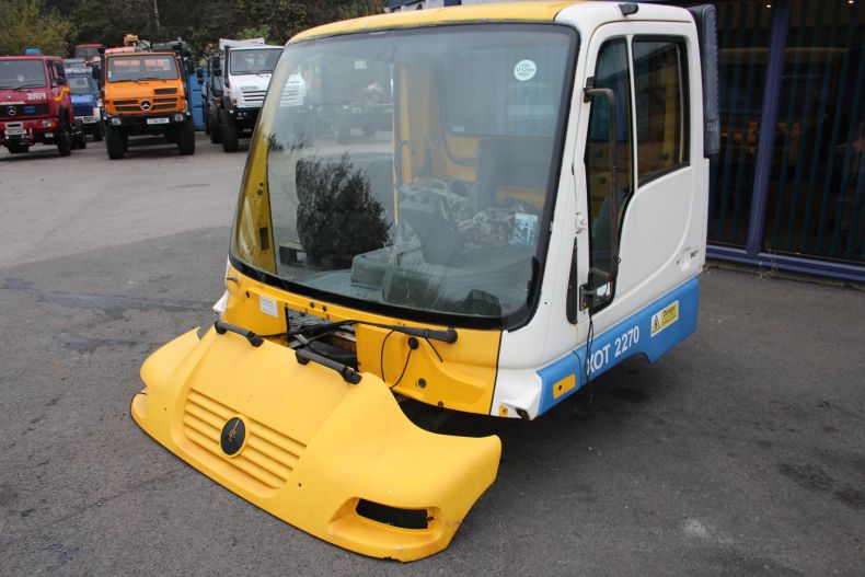 USED UGN CAB U300/400/500