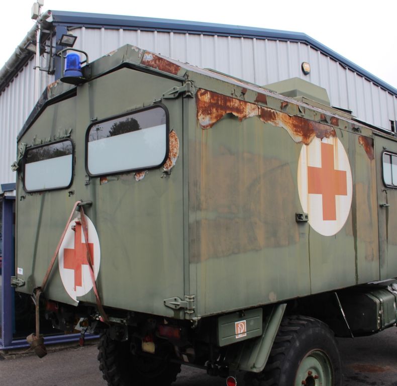 AMBULANCE/CAMPER BODY U1300L