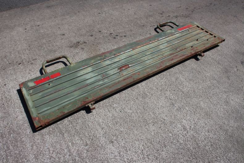 USED TAILGATE FOR U1300L/U1350 MODELS