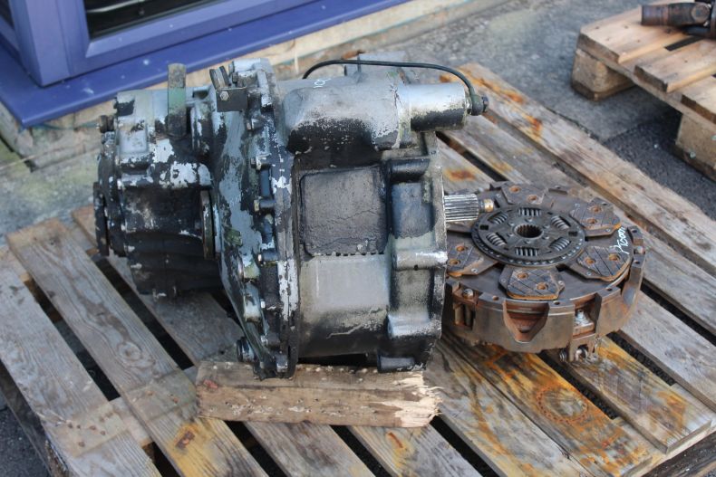 USED DOUBLE CLUTCH PTO BOX