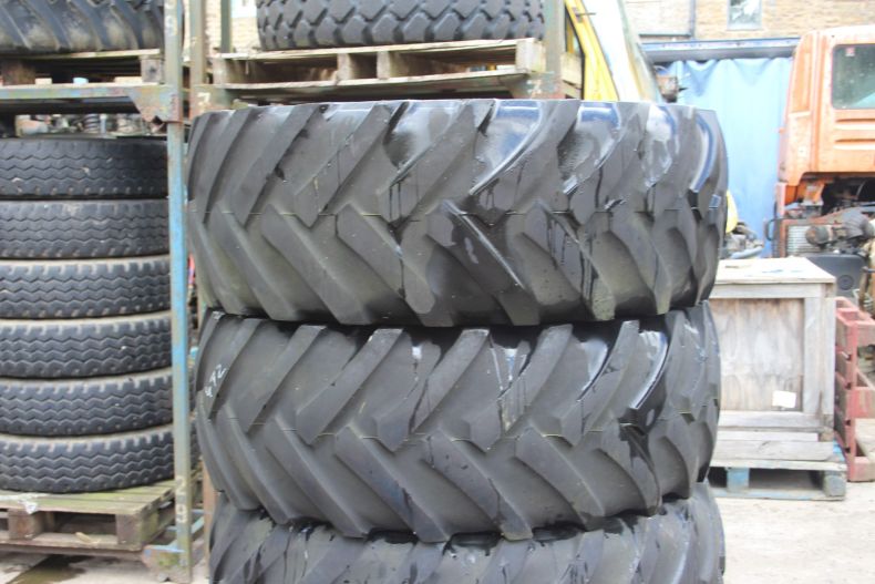 X4 USED 405/70R24 CONTINENTAL TYRES