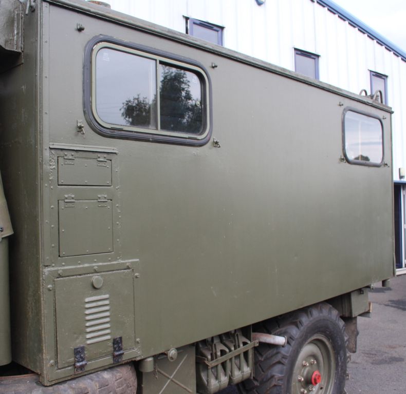 U404 EX-MILITARY UNIMOG