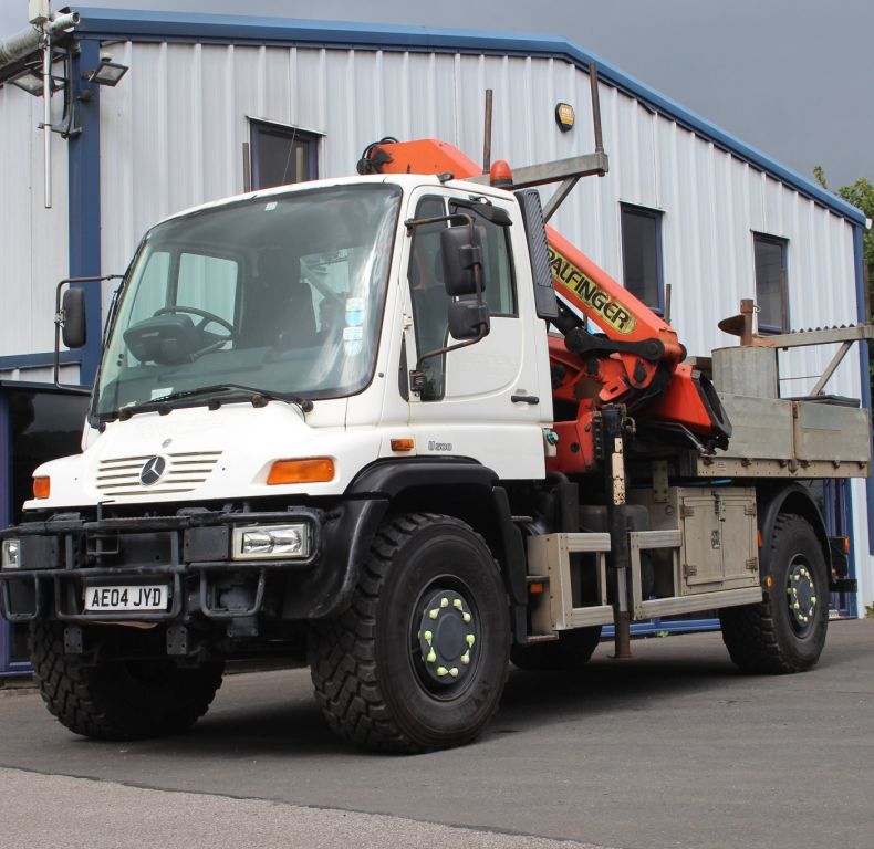 U500 LWB EX-UTILITIES WITH PALFINGER PK12502 CRANE